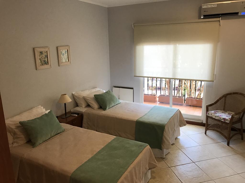 Flora Apartments Puerto Iguazú Dış mekan fotoğraf